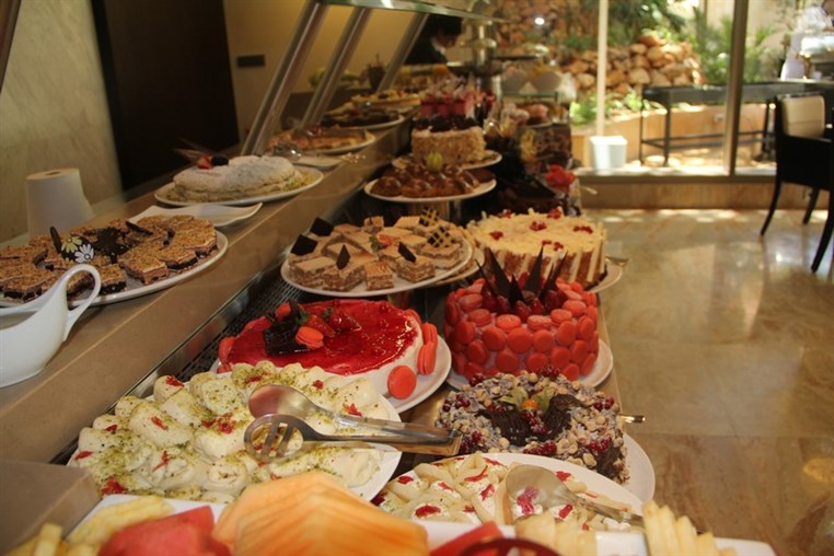 Gefinor Rotana Sunday Brunch